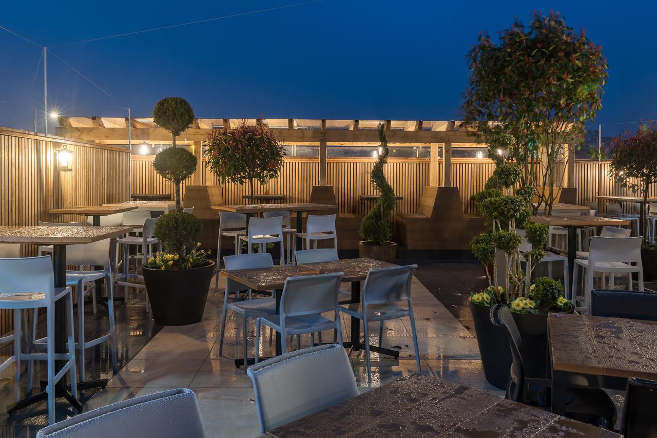 ホテル The John Russell Fox Wetherspoon アンドーヴァー エクステリア 写真